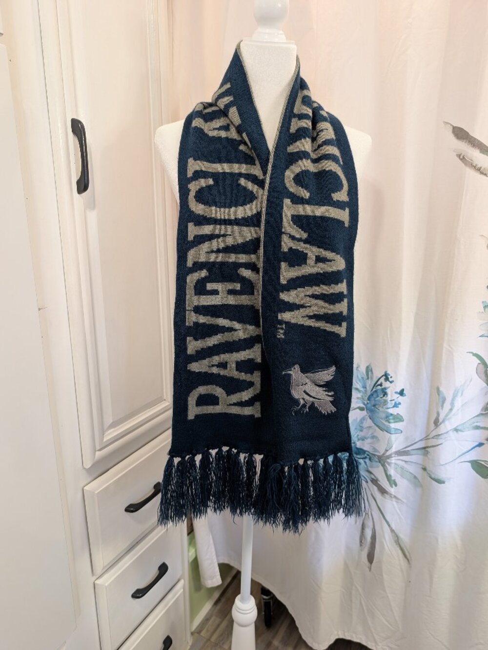 Official Harry Potter Ravenclaw Reversible Knit Scarf – Universal Studios